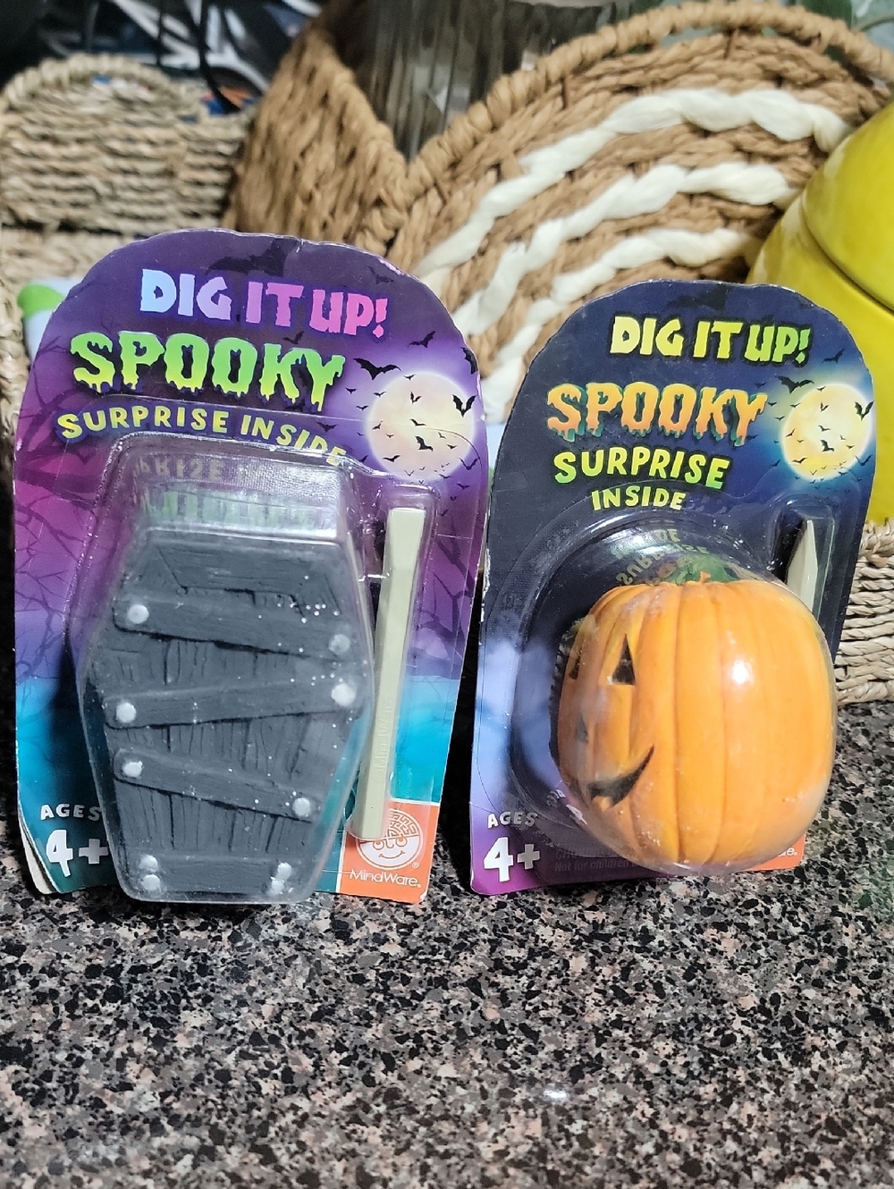 Spooky Dig It Up! Surprise Pumpkin & Coffin Halloween Toy Set - Orange, Black